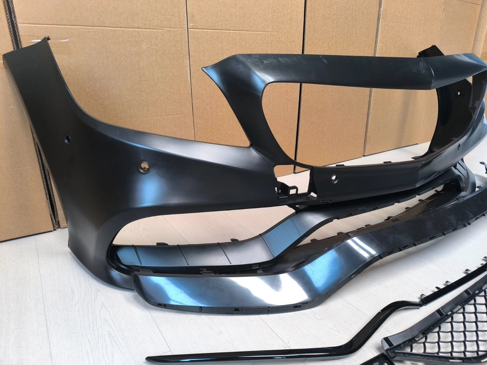 AMG STYLE FRONT BUMPER BODY KIT FOR MERCEDES CLS W218 X218 C218 FACELIFT 2015+
