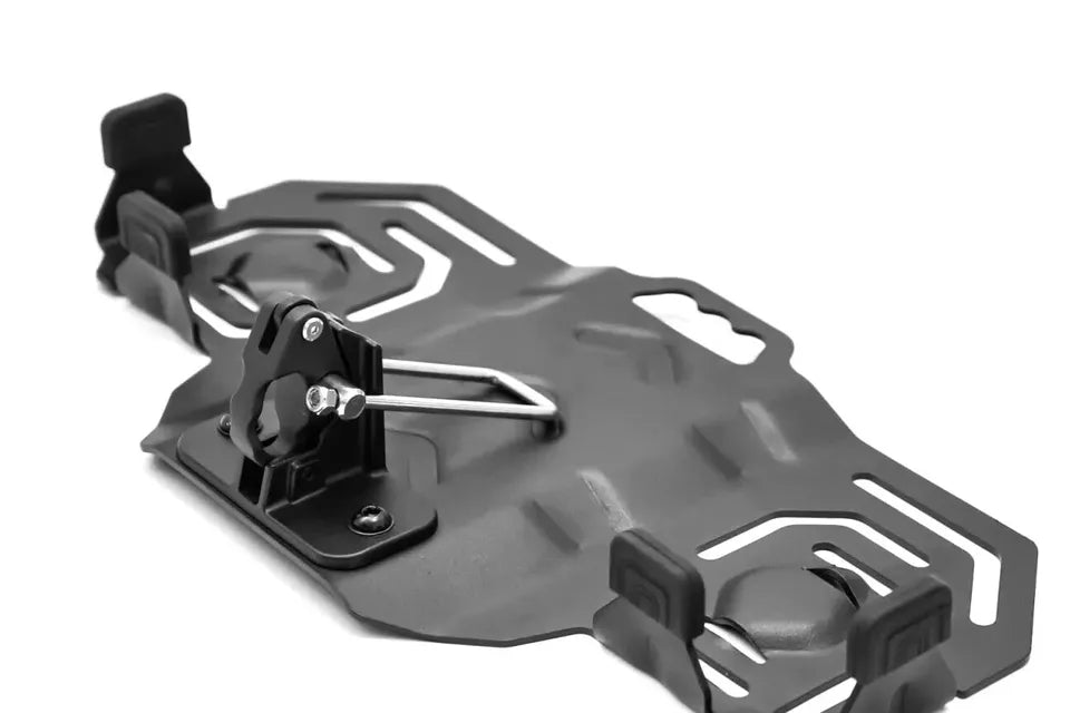 70 LITRE UNIVERSAL TOOL STORAGE CARGO BOX WITH BRAKETS ROOF RAILS RACK 130 CM