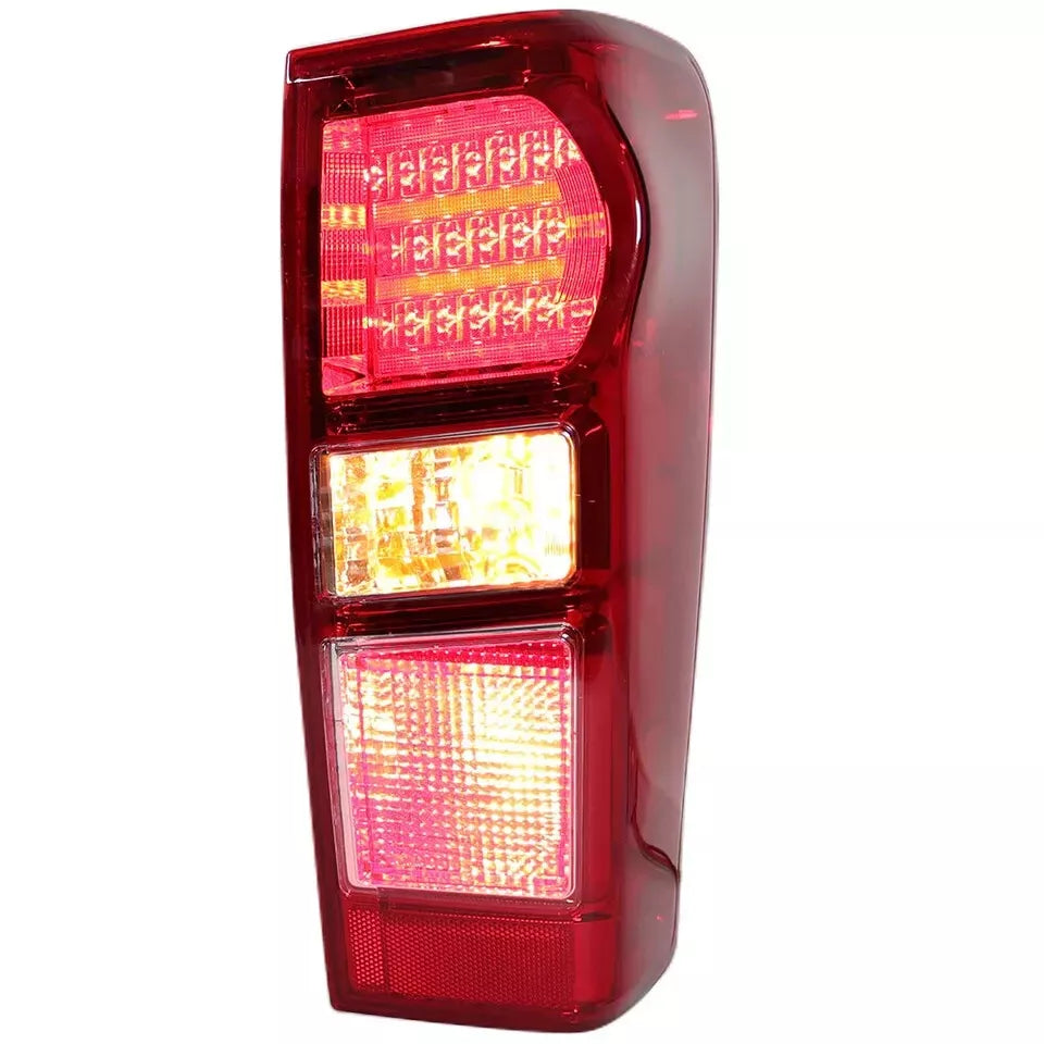RIGHT LED REAR TAIL LIGHT BRAKE FOG LAMP W/ BULBS FOR ISUZU DMAX D-MAX 2015-2018