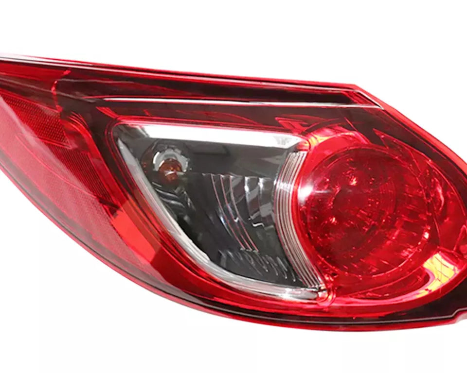 LEFT PASSENGER SIDE FOR MAZDA CX-5 2011-2015 OUTER REAR TAIL LIGHT BRAKE LAMP