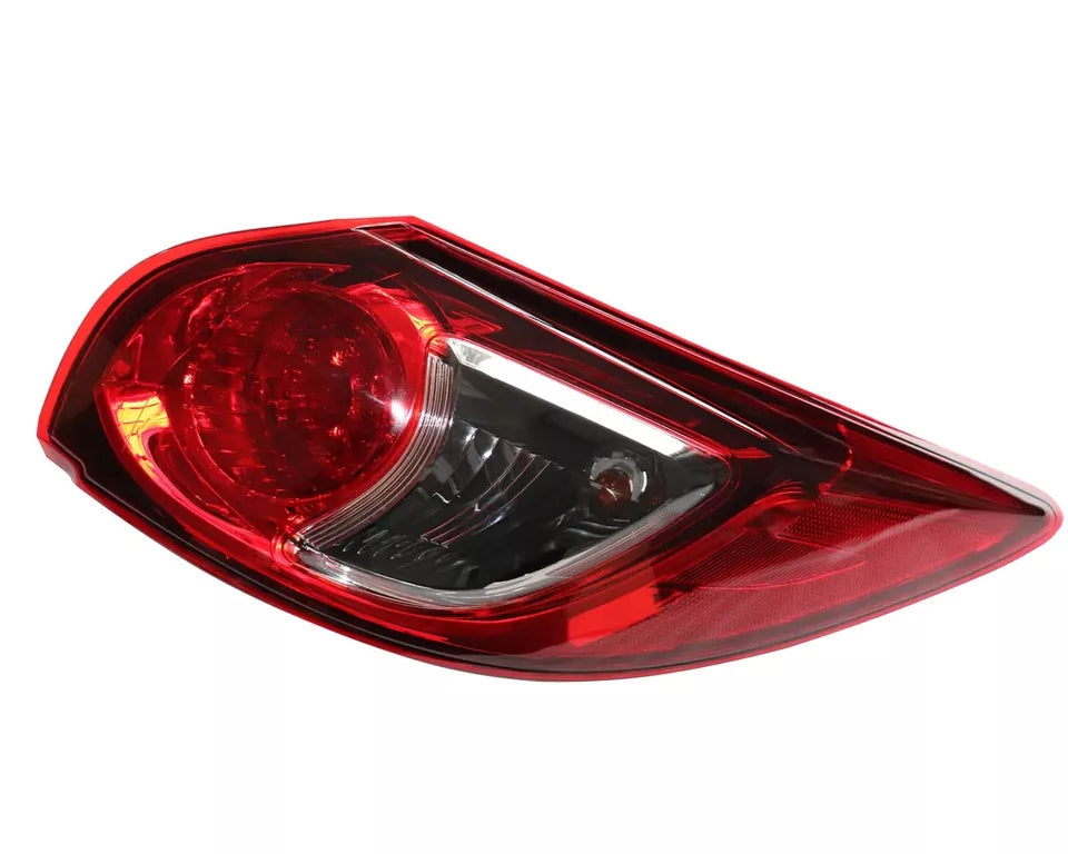 RIGHT SIDE OUTER REAR TAIL LIGHT BRAKE STOP LAMP FOR MAZDA CX-5 CX5 2011-2015 UK