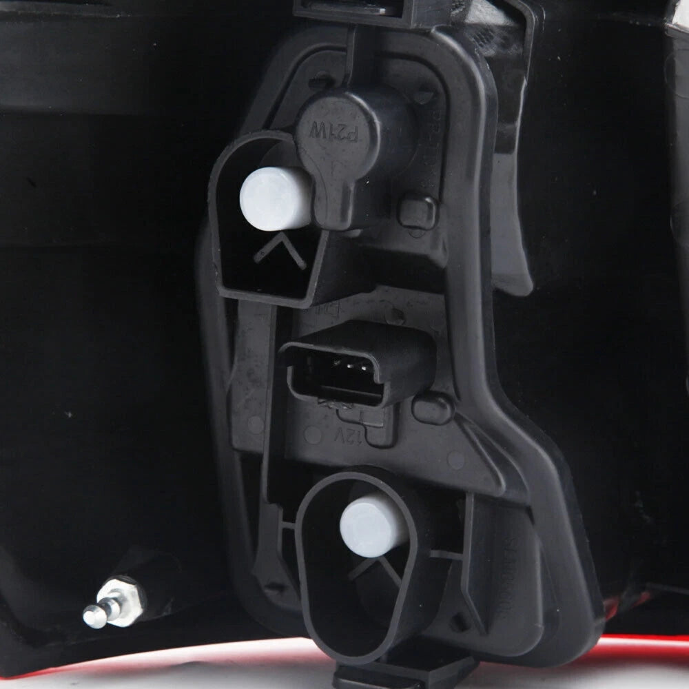 LEFT PASSENGER N/S OUTER REAR TAIL LIGHT LAMP FOR NISSAN QASHQAI J10 2010–2014